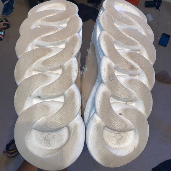 Versace Sneakers - Picture 7 of 7